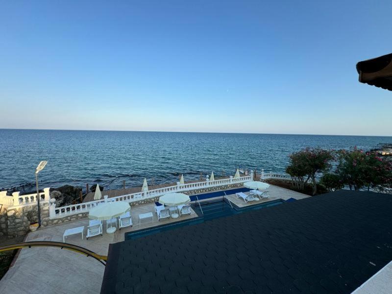 Erdemli Otelox Ayas Beach Bungalov מראה חיצוני תמונה