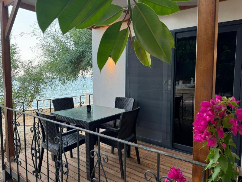 Erdemli Otelox Ayas Beach Bungalov מראה חיצוני תמונה